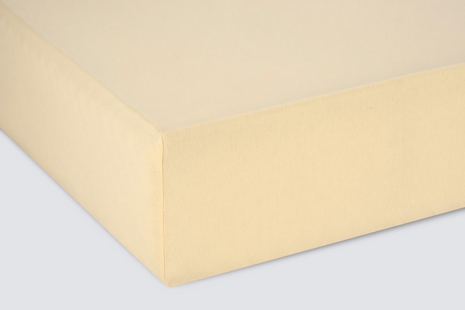 Простыня на резинке Трикотажная манго