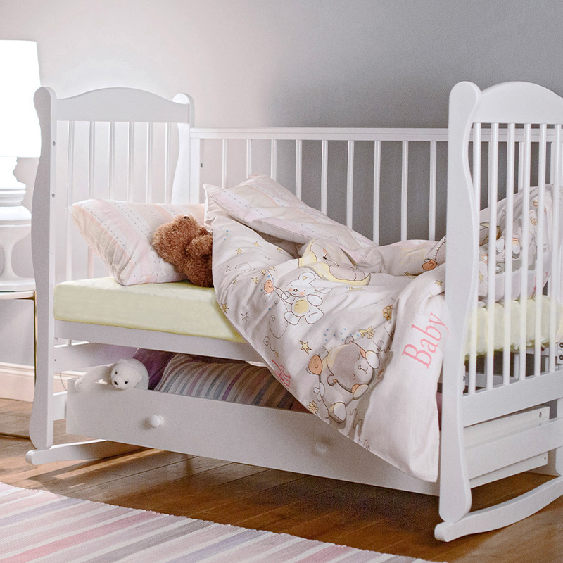 Детская простыня на резинке Трикотажная нежно-желт