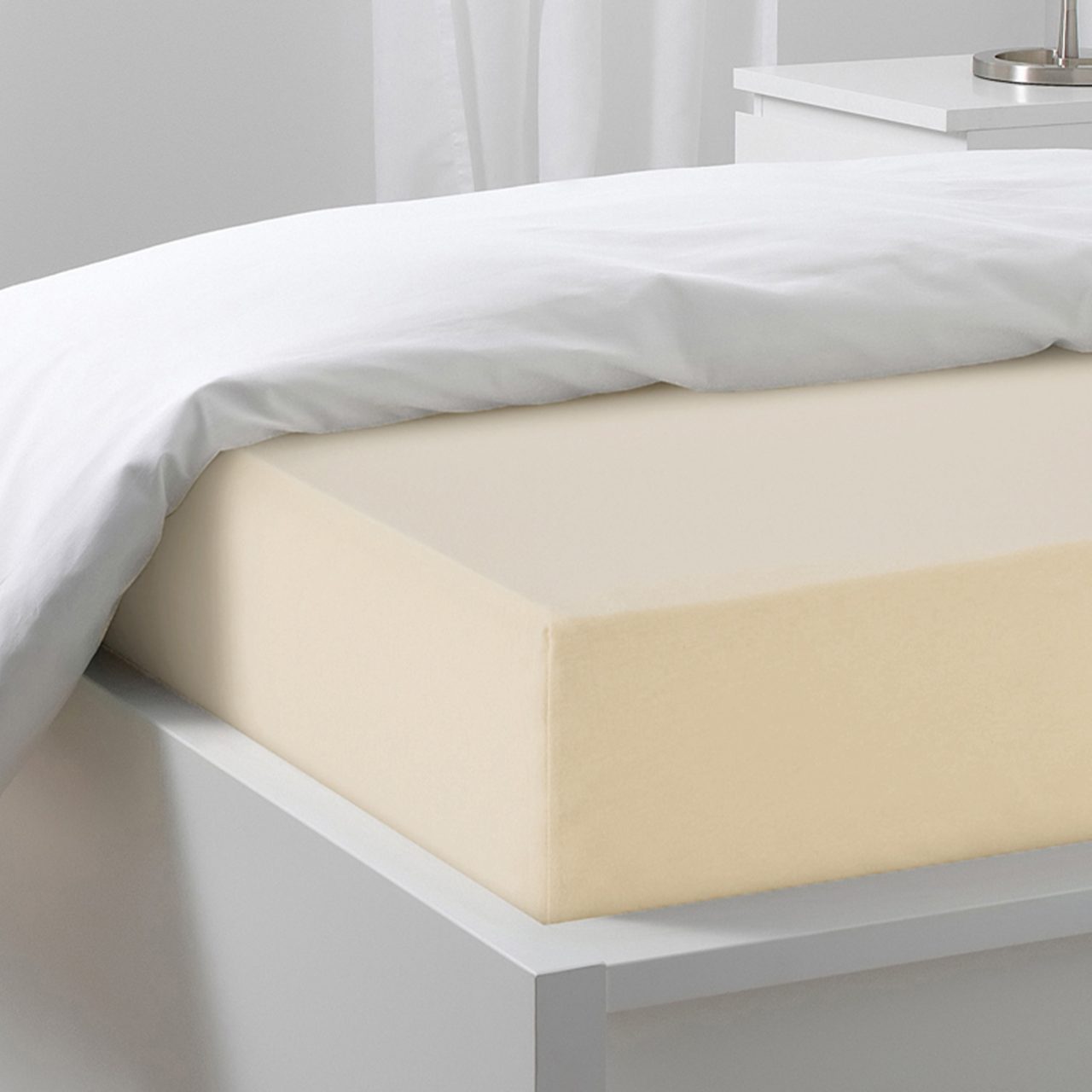 Простыня на резинке Трикотажная бежевая