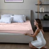 Простыня на резинке Трикотажная розовая